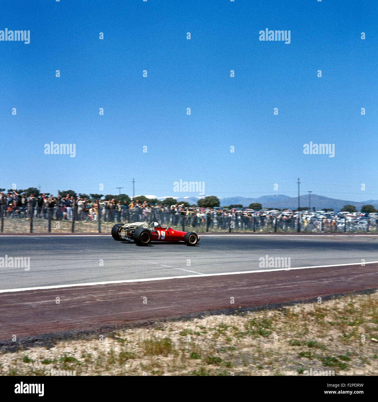 Chris Amon dans une Ferrari 312 dans le Spanish GP Jarama Espagne 12 mai 1968 Banque D'Images