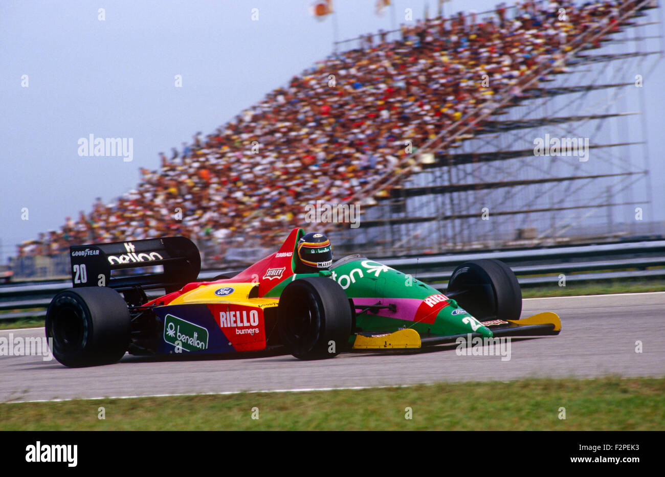 Thierry Boutsen dans sa Benetton Ford 1987 Banque D'Images