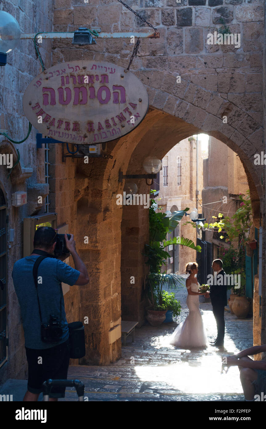 Israël : mariage dans la vieille ville de Jaffa, photographe, séance photo avec les conjoints, couple, tir Banque D'Images