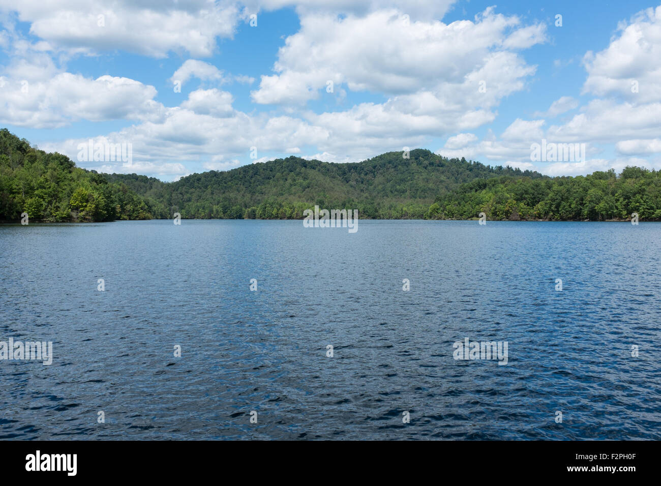 Summersville Lake dans la région de West Virginia, USA Banque D'Images