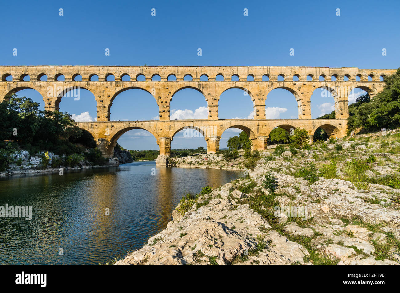 Pont du Gard, célèbre aqueduc romain dans le sud de la France près de Nîmes. Banque D'Images