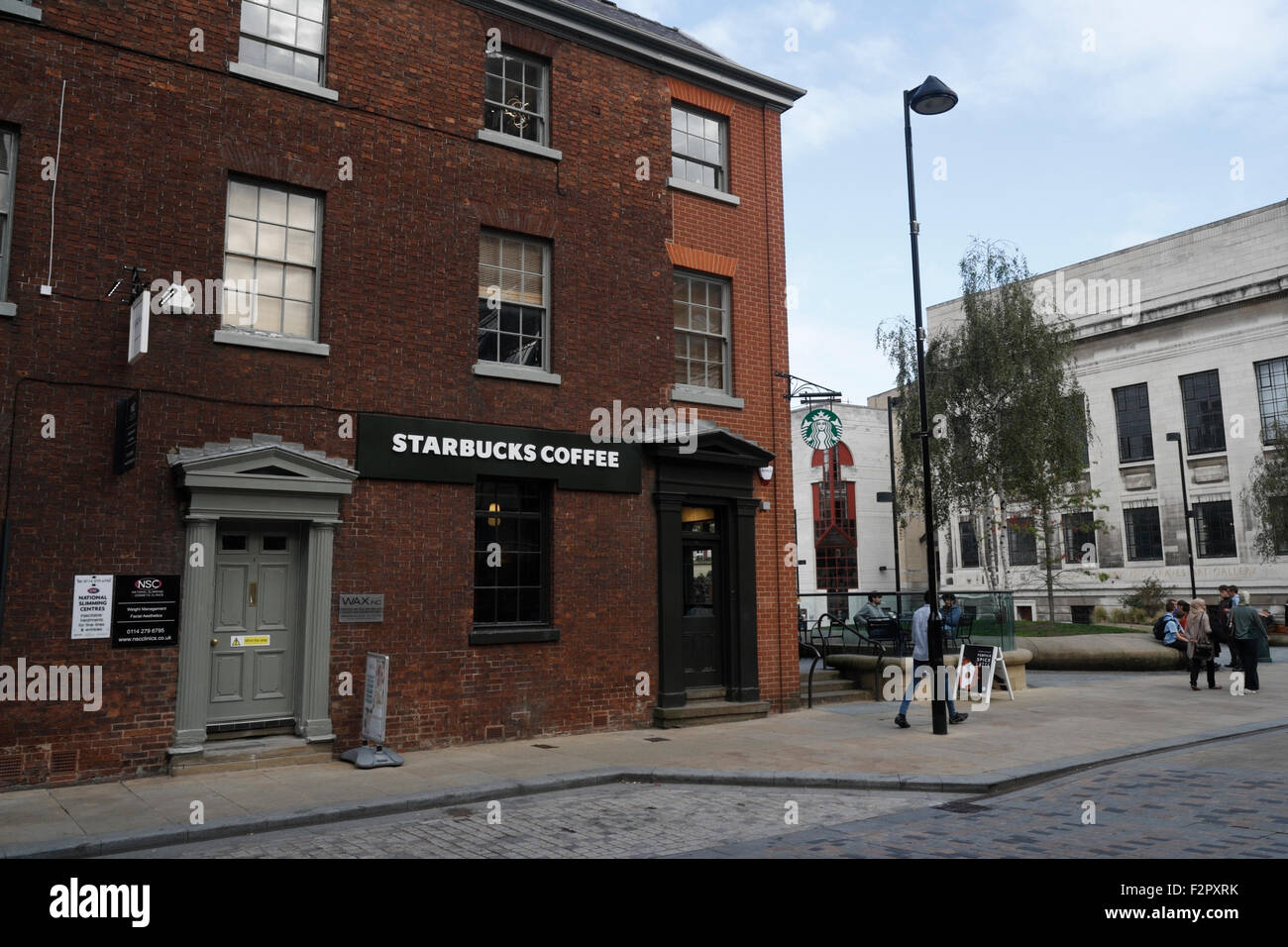 Café Starbucks Cafe du centre-ville de Sheffield Banque D'Images