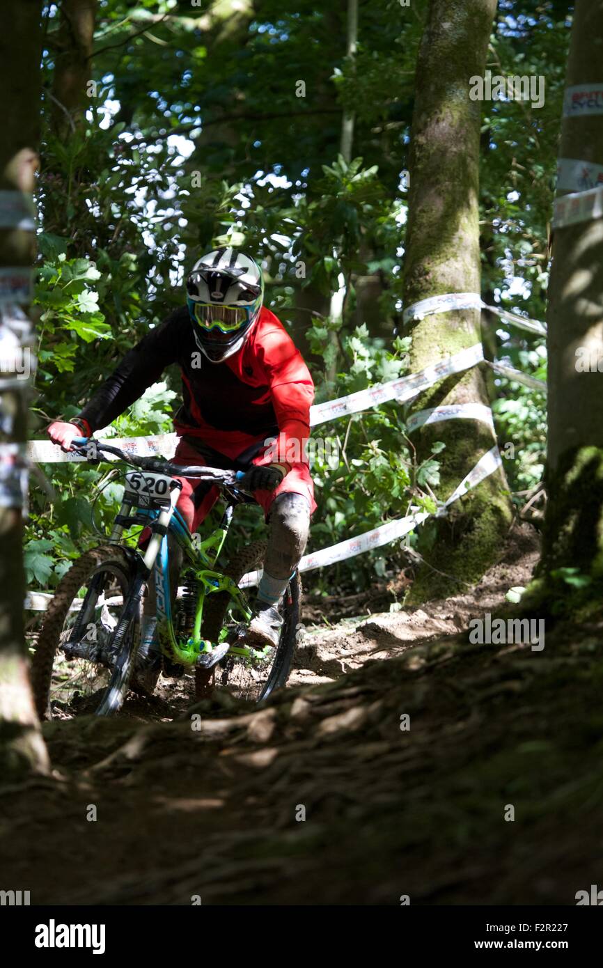 La série de descente VTT Extreme Sports Bala Galles Athlètes Dimanche 2015 Banque D'Images