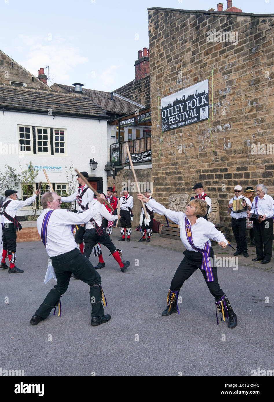 Kern Morris dance à Otley Folk Festival 2015, West Yorkshire, England, UK Banque D'Images