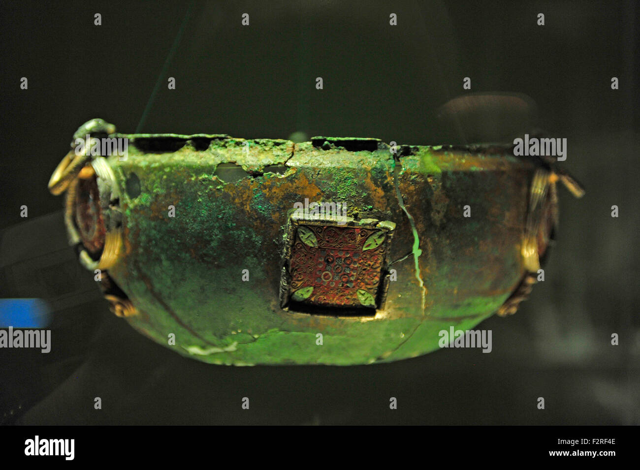 British Museum, Londres, Royaume-Uni. 23 Septembre, 2015. Organisé avec National Museums Scotland, celtes : l'art et l'identité est la première grande exposition d'examiner l'histoire de l'art celtique et de l'identité. Credit : Malcolm Park editorial/Alamy Live News Banque D'Images