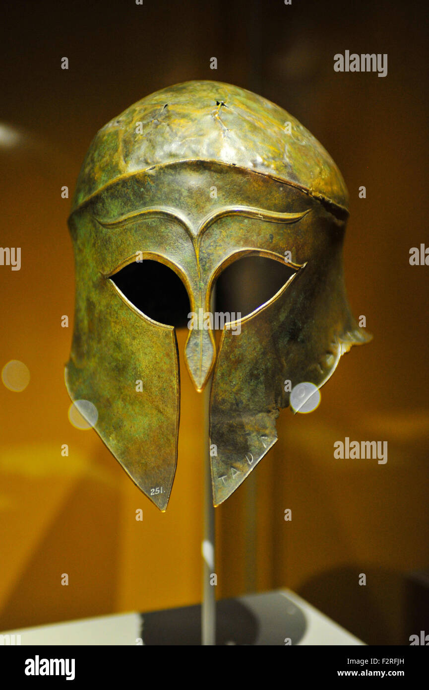 British Museum, Londres, Royaume-Uni. 23 Septembre, 2015. Organisé avec National Museums Scotland, celtes : l'art et l'identité est la première grande exposition d'examiner l'histoire de l'art celtique et de l'identité. Credit : Malcolm Park editorial/Alamy Live News Banque D'Images