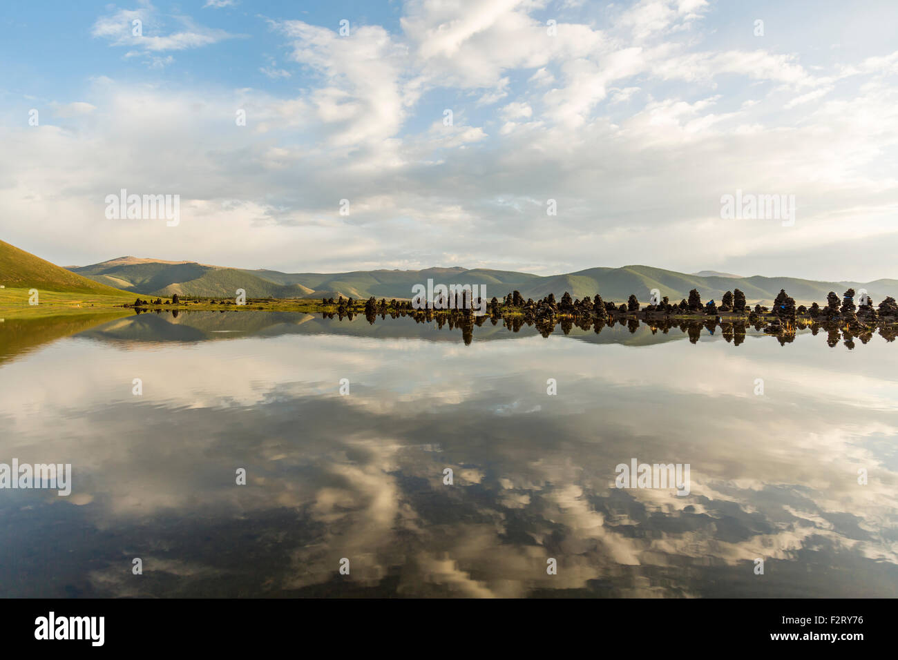 Terkhiin Tsagaan Lake en Mongolie Banque D'Images