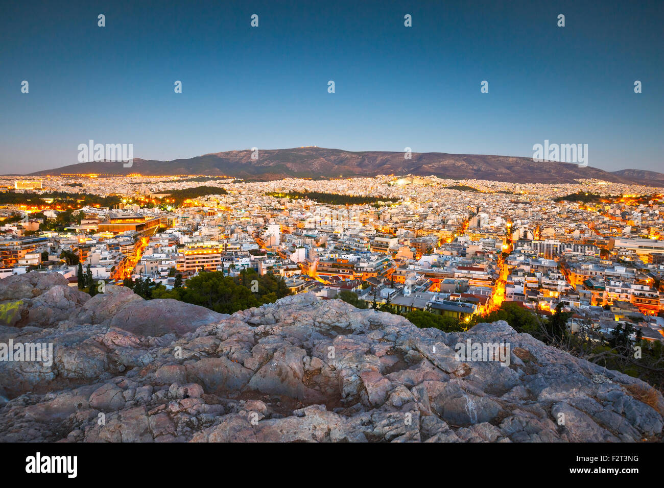 Soir sur Athènes à partir de la colline Filopappou, Grèce. Banque D'Images