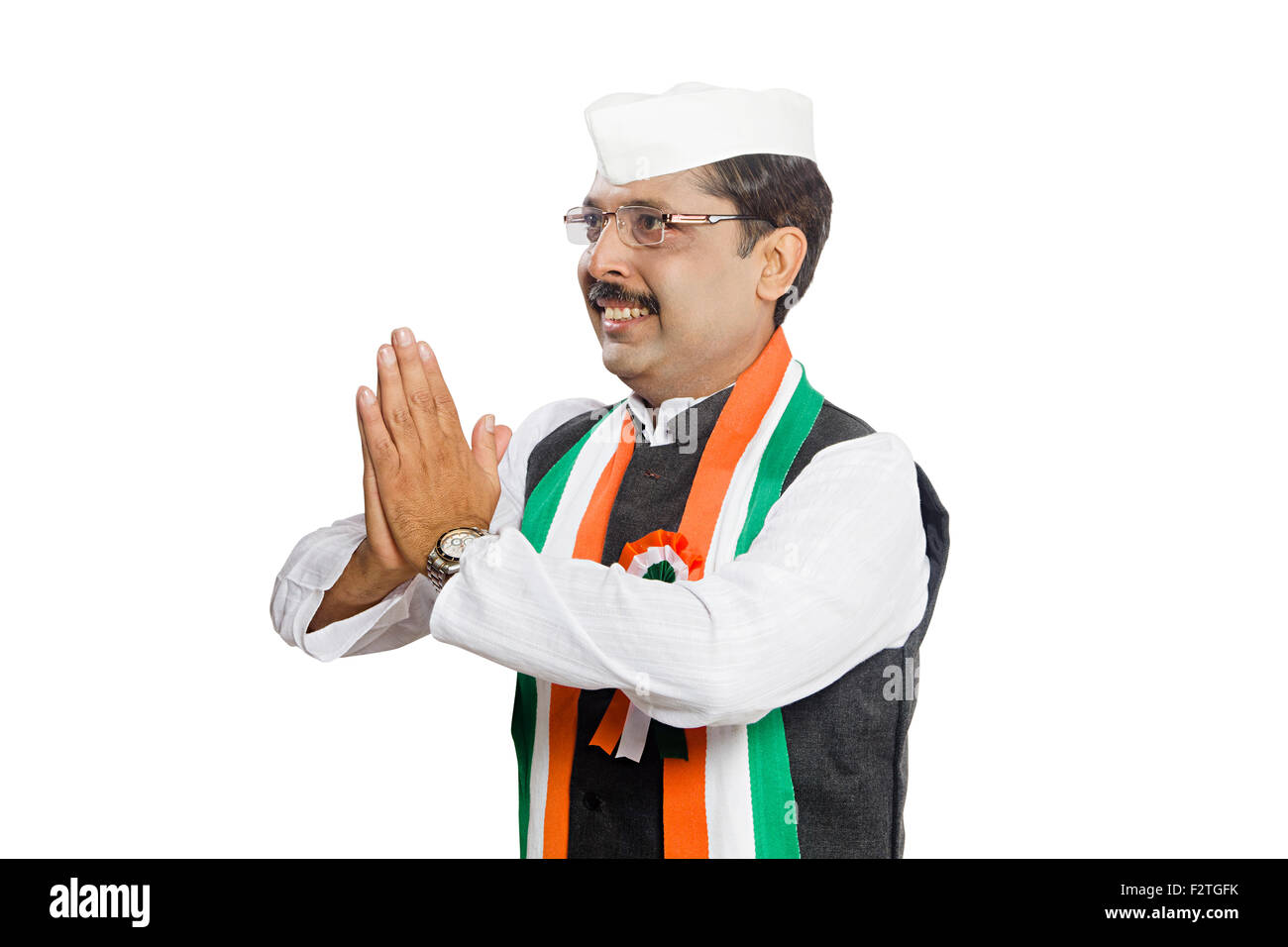 1 adultes indiens politicien homme rejoint part Bienvenue Banque D'Images