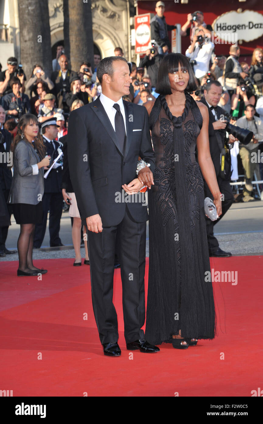 CANNES, FRANCE - 14 MAI 2010 : Naomi Campbell & Vladislav Doronin à la première projection de "Wall Street : l'argent ne dort jamais" au 63e Festival de Cannes. Banque D'Images