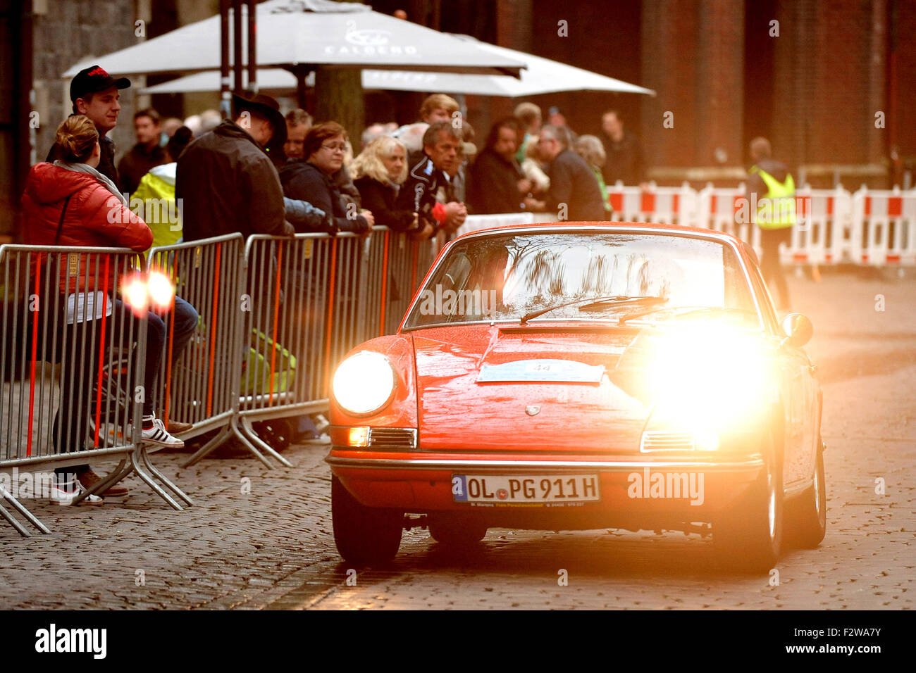 01.06.2015, Oldenbourg, Basse-Saxe, Allemagne - Porsche Targa Oldtimer Grand Prix de la ville d'Oldenburg. Banque D'Images