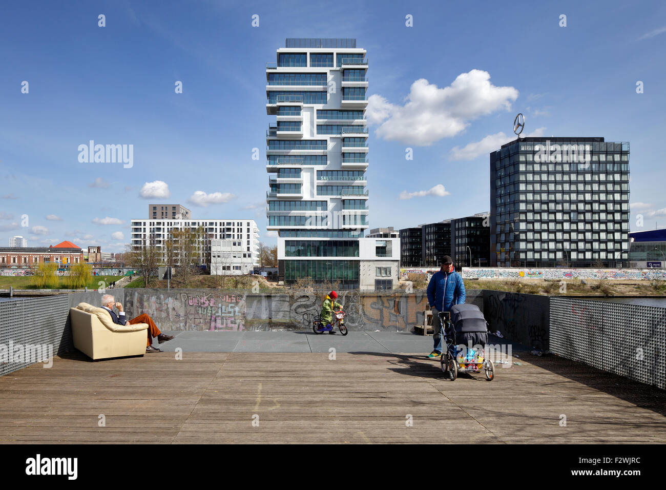 12.04.2015, Berlin, Berlin, Allemagne - voir des niveaux de vie chambre, centre, et la construction du centre de distribution Banque D'Images