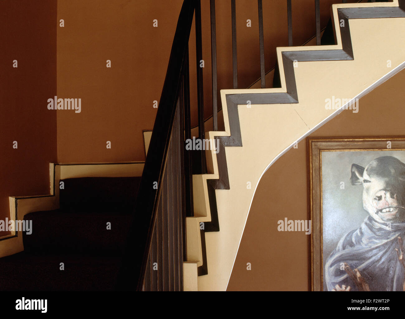 Escalier peint en 1960 hall Banque D'Images