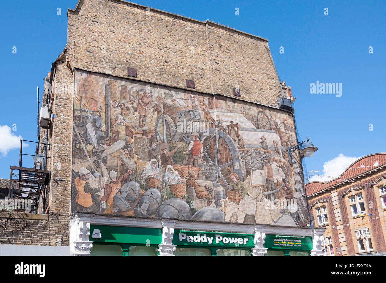 L'industrie de Dartford murale, un Bell Corner, Dartford High Street, Dartford, Kent, Angleterre, Royaume-Uni Banque D'Images