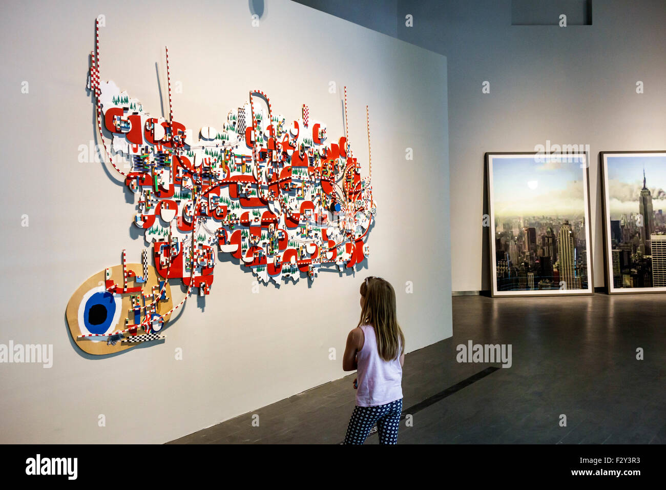 Madrid Espagne,Hispanic Centro,Retiro,Plaza Cibeles,Palacio de Comunicaciones,Palais des Communications,Centro Centro Centro Galleries,intérieur,art,galle Banque D'Images