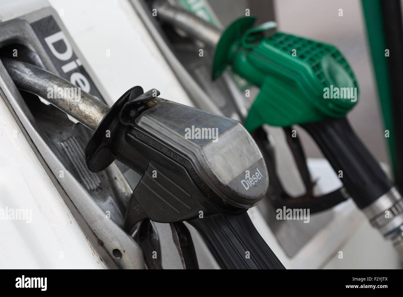 Gros plan de la station de remplissage de carburant à l'injecteur Banque D'Images