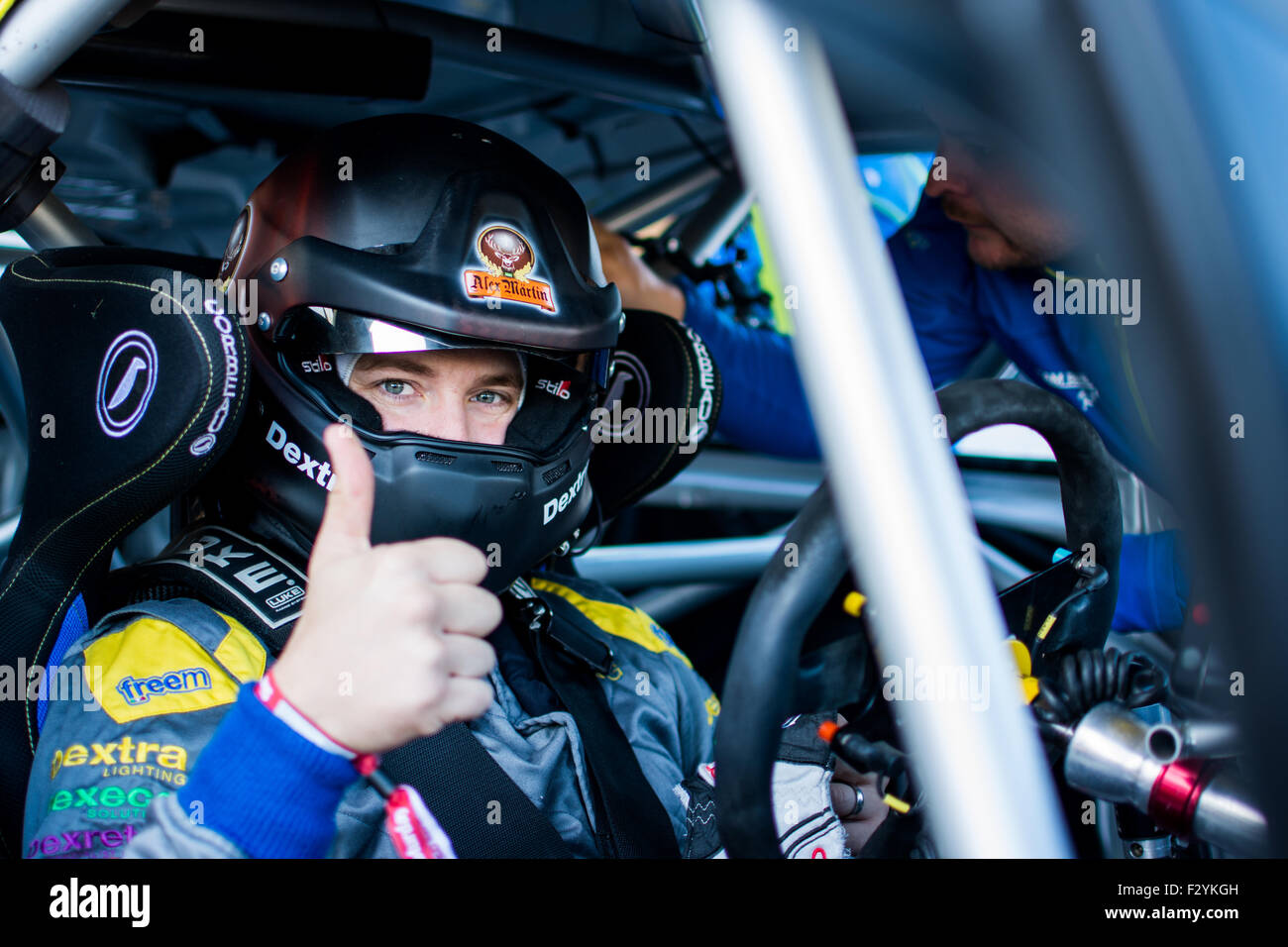 Silverstone, UK. 26 Sep, 2015. Alex Martin et Dextra Racing au cours de la pratique de la Dunlop MSA British Touring Car Championship au circuit de Silverstone le 26 septembre 2015 à Silverstone, Royaume Uni. Credit : Gergo Toth/Alamy Live News Banque D'Images