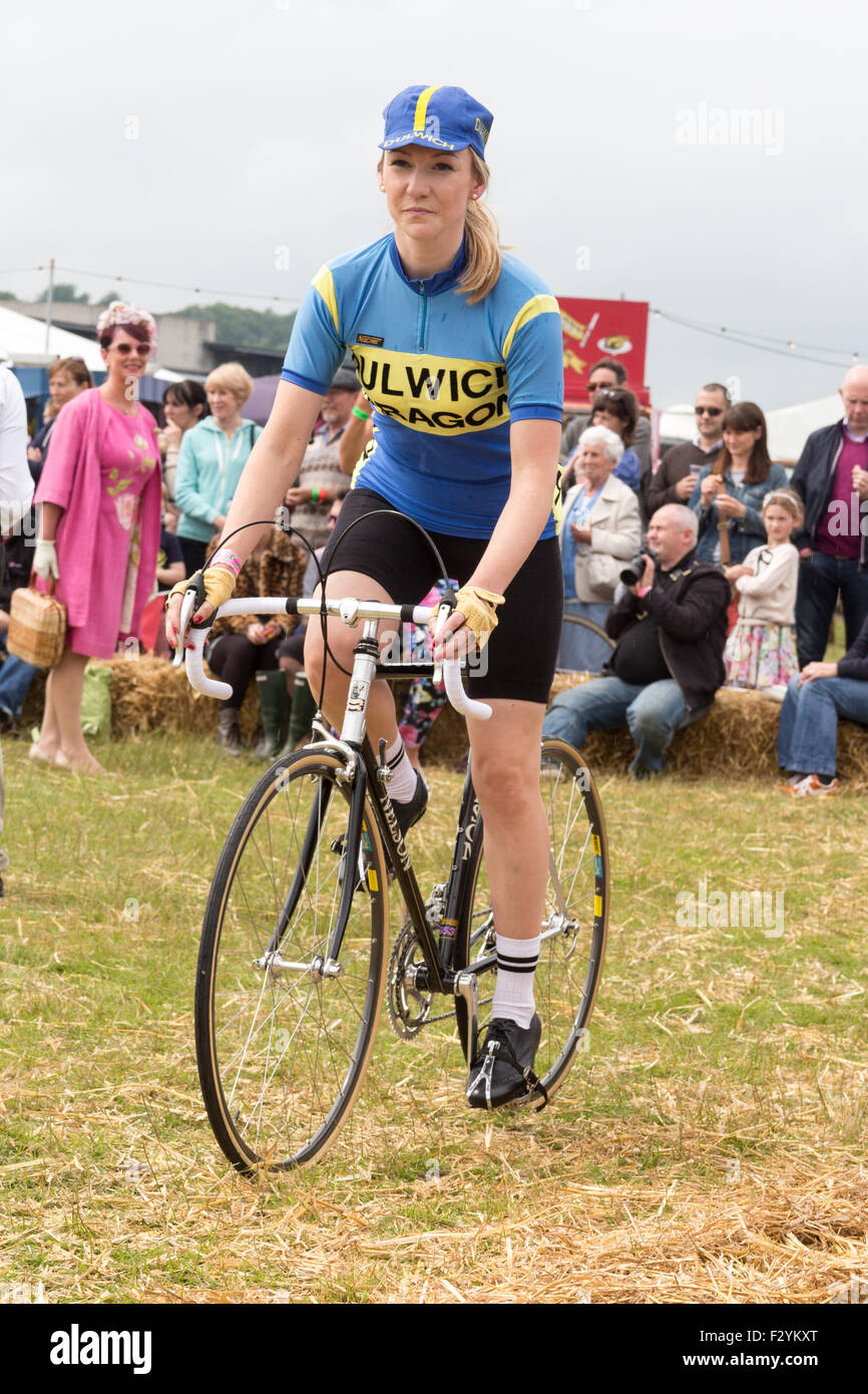 L'Eroica est un événement cycliste vintage tenue à Bakewell dans le Derbyshire. En plus de la randonnée à vélo il y a des divers concours. Banque D'Images