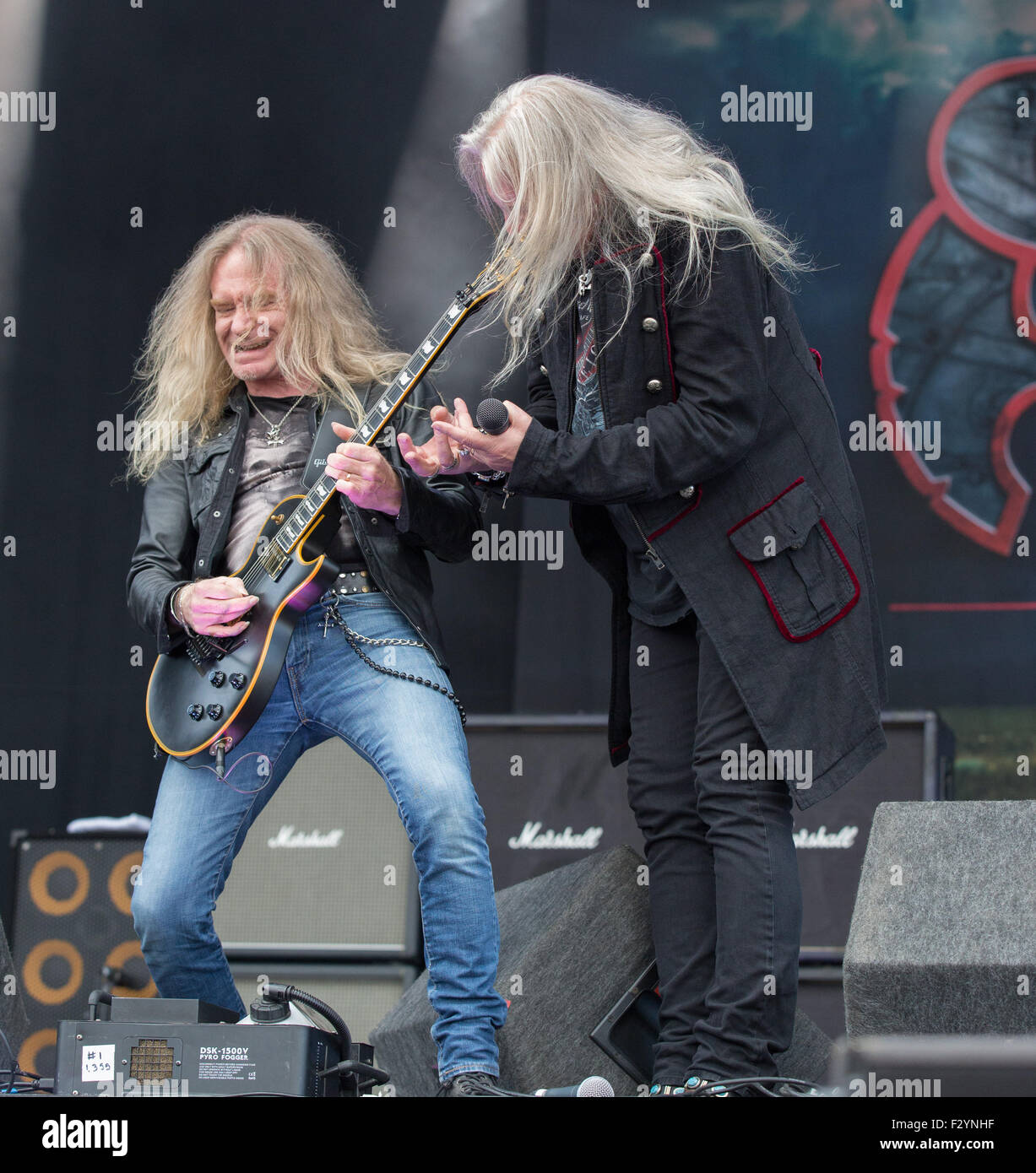 Ramblin' Man Fair 2015 - Jour 1 avec : Doug Scarratt, Bill Byford Où : Maidstone, Kent, Royaume-Uni Quand : 25 Oct 2015 Banque D'Images