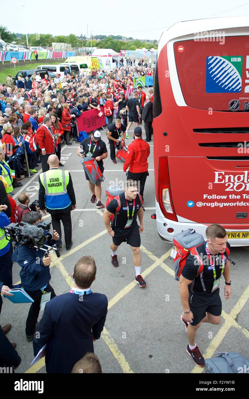 Leeds, UK. 26 Sep, 2015. Coupe du Monde de Rugby. L'Italie contre le Canada. L'équipe canadienne d'arriver. Credit : Action Plus Sport/Alamy Live News Banque D'Images