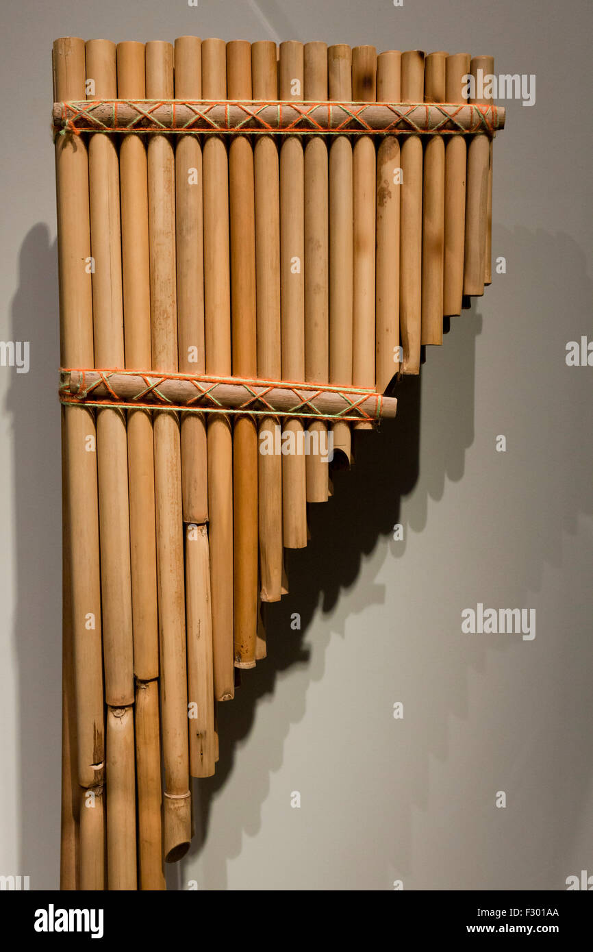 Flûte de Pan péruvienne Banque D'Images