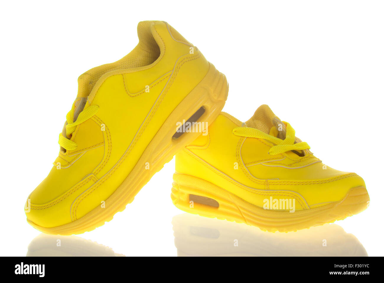 Chaussures jaunes Banque de photographies et d’images à haute