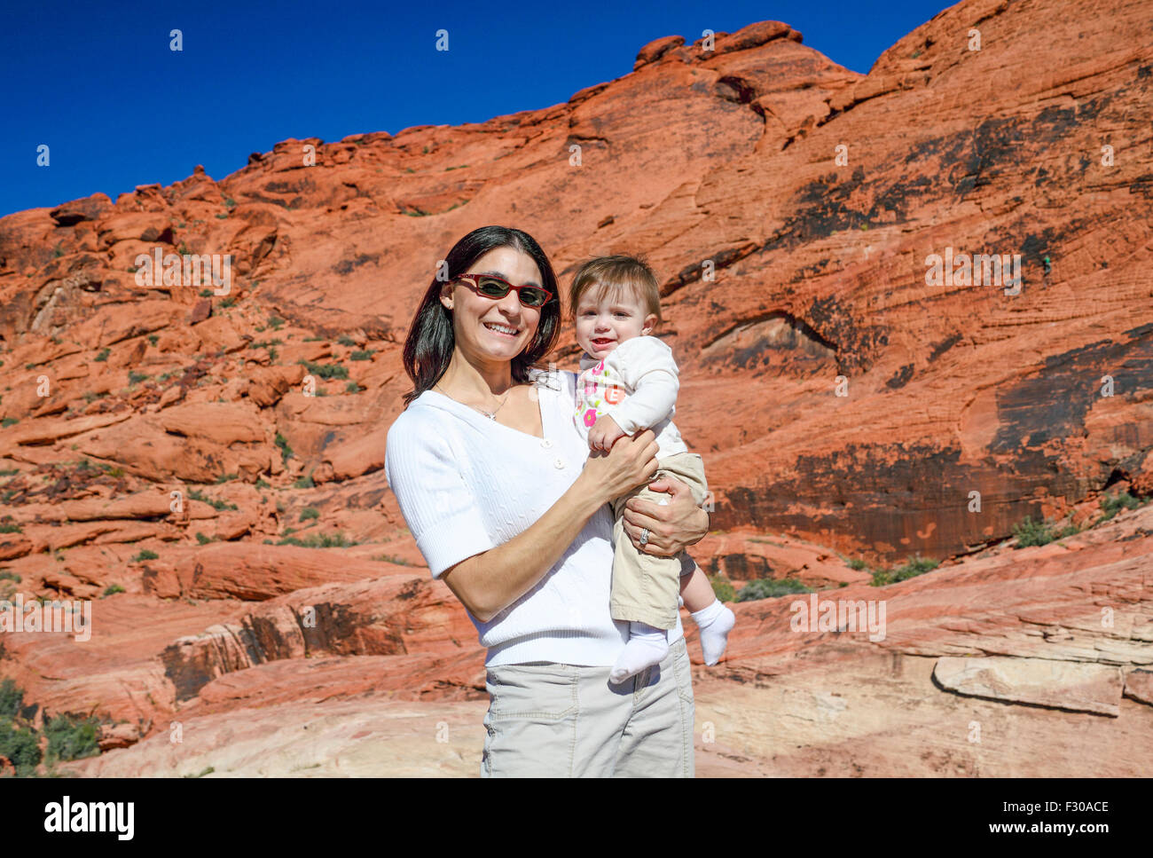 Mère avec bébé au Red Rock Canyon National Conservation Area Banque D'Images