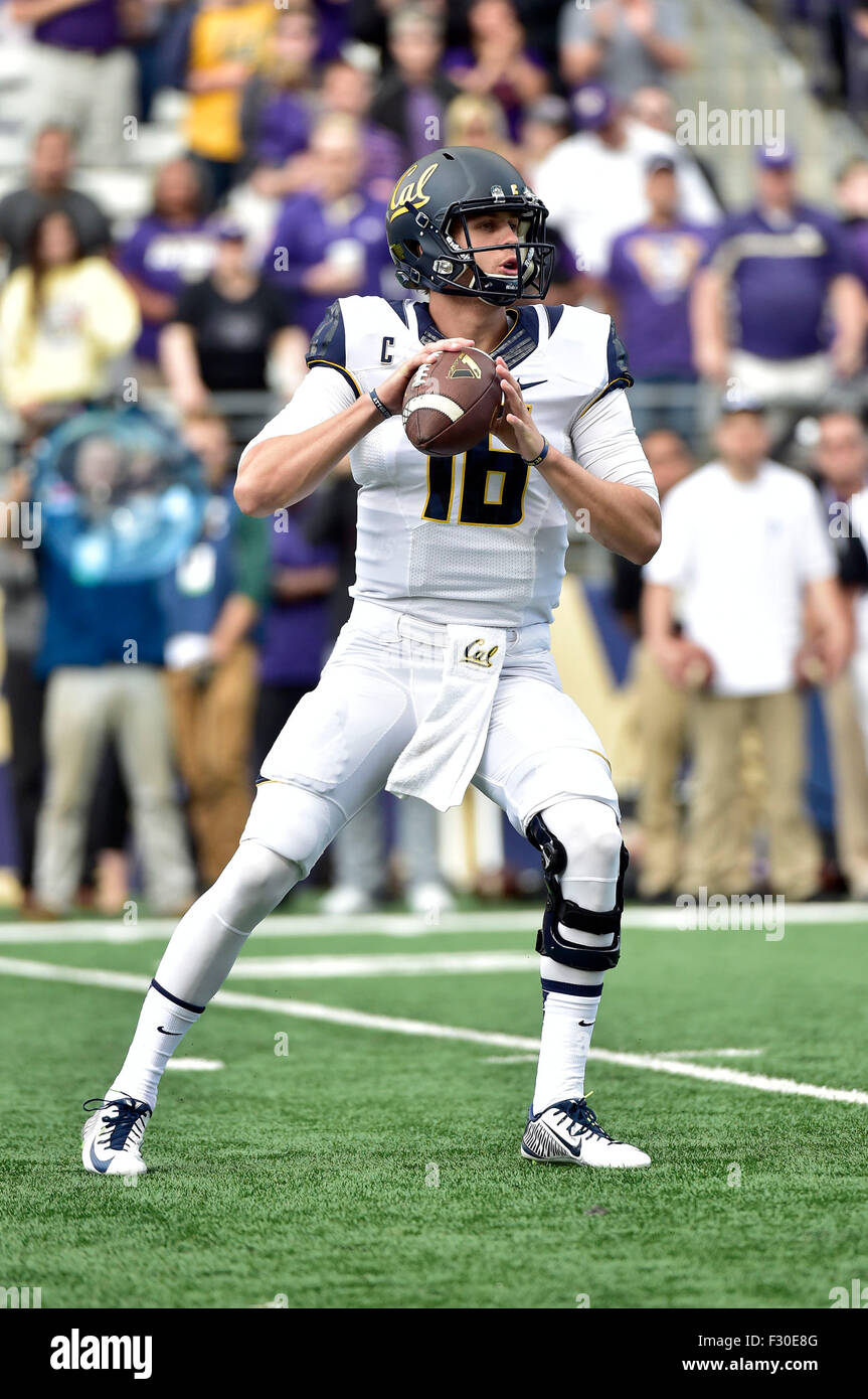 Le 26 septembre, 2015.California Golden Bears quarterback Jared Goff # 16 en action contre les Washington Huskies au Husky Stadium à Seattle, WA.Californie bat Washington 30 - 24.George Holland/Cal Sport Media. Banque D'Images