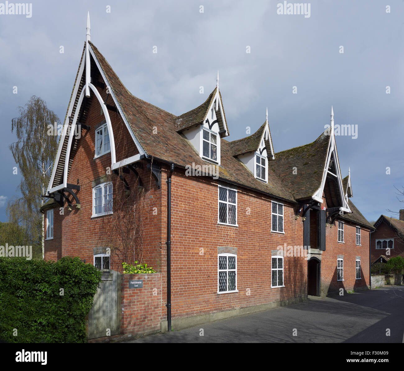 Patrixbourne, Kent. The Maltings de brique rouge Banque D'Images