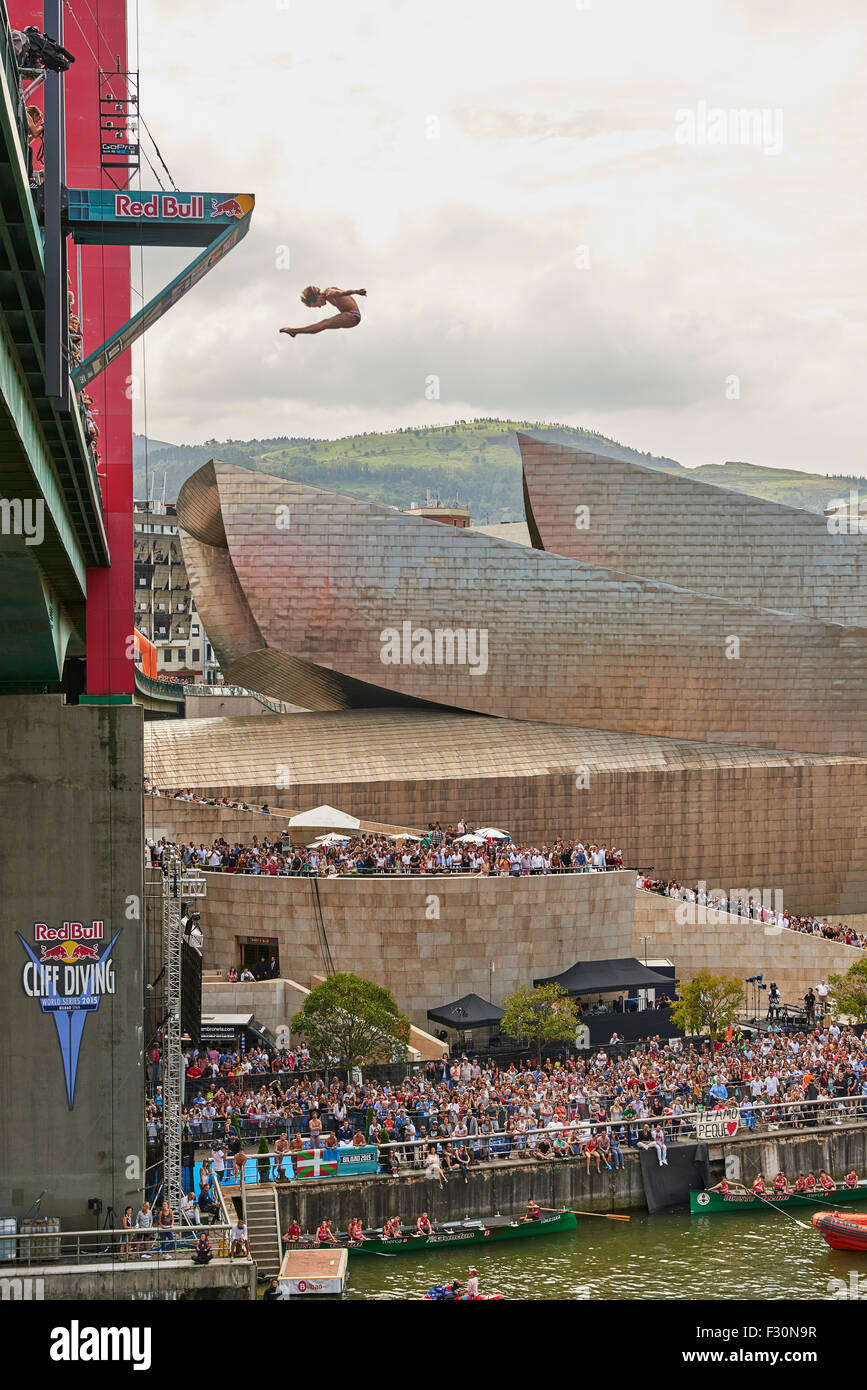 Gary Hunt dans le Red Bull Cliff Diving Bilbao 2015 Banque D'Images