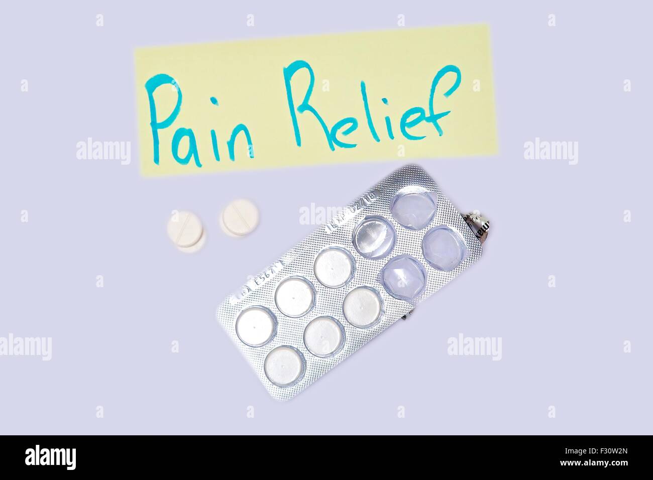 Le soulagement de la douleur 10 pilules blanches Panamax Banque D'Images
