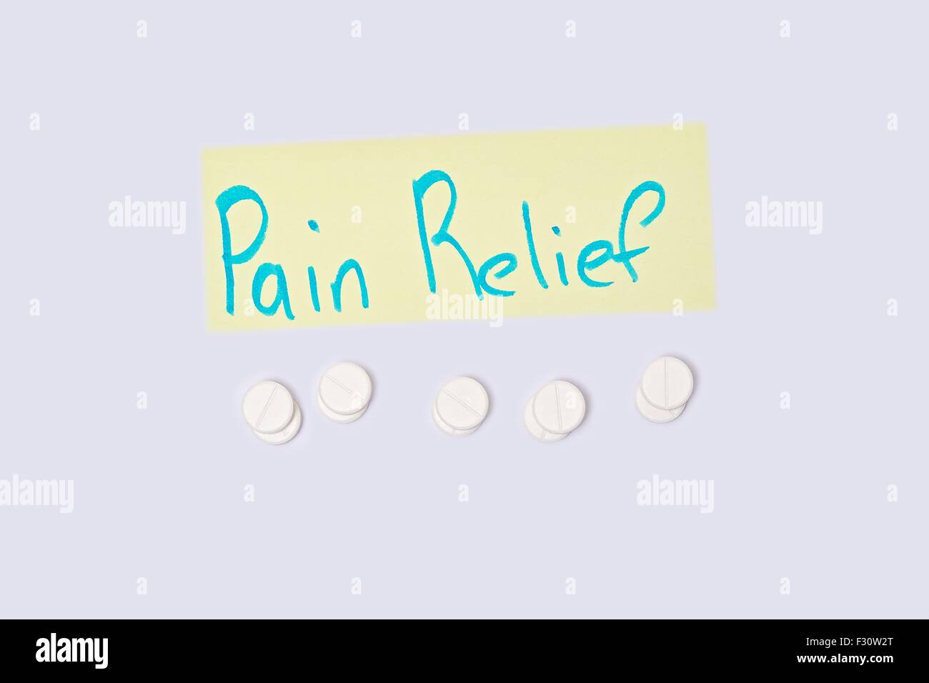 Le soulagement de la douleur Générique 10 pilules blanches Banque D'Images