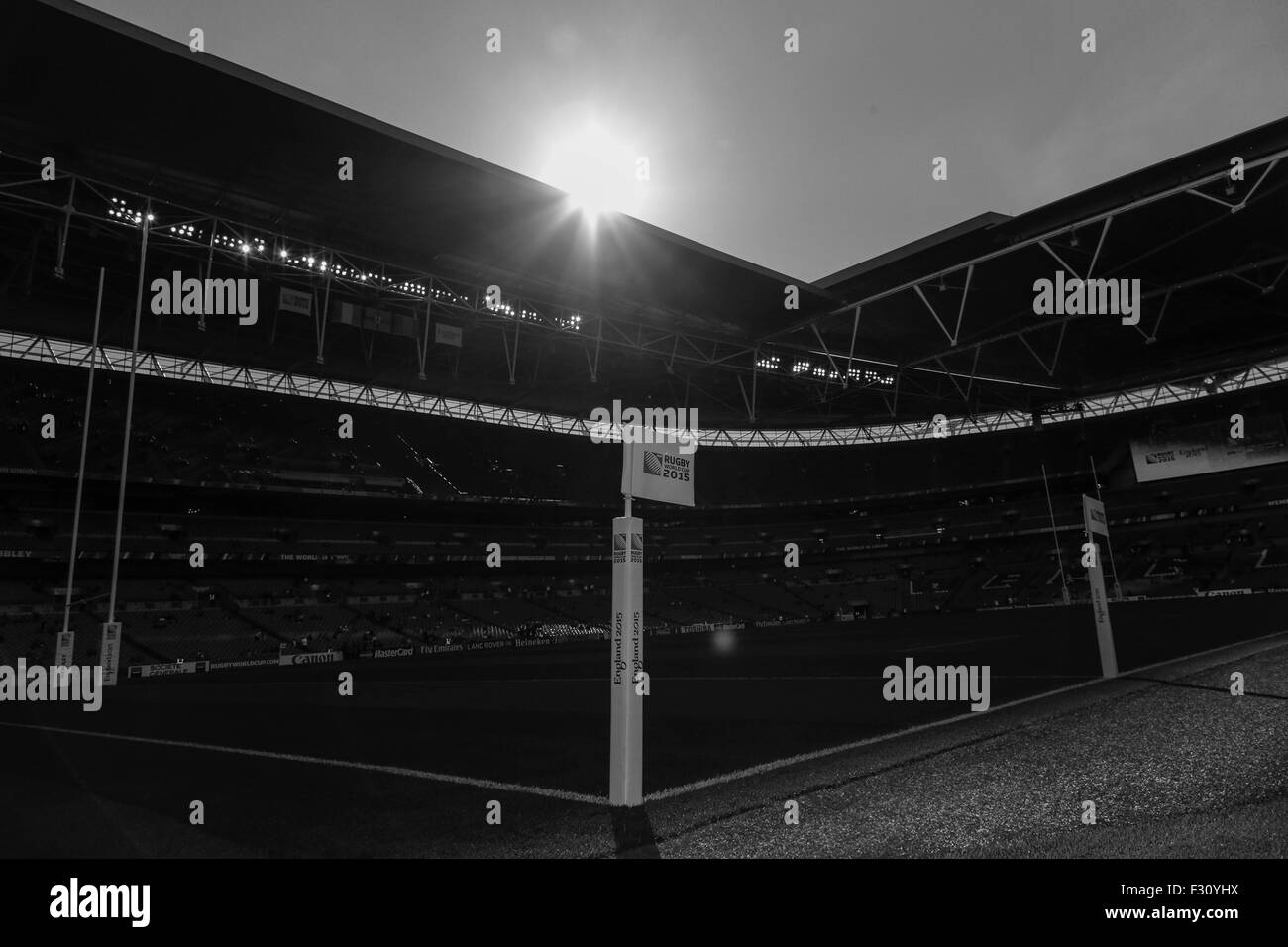 Le stade de Wembley, Londres, Royaume-Uni. 27 Sep, 2015. Coupe du Monde de Rugby. L'Irlande contre la Roumanie. Une vue générale du Stade de Wembley avant le coup d'Action Crédit : Plus Sport/Alamy Live News Banque D'Images