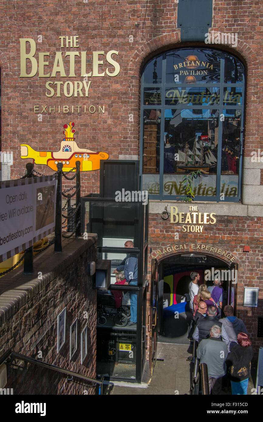 "L'entrée des Beatles Story à côté de l'Albert Dock, Liverpool, Merseyside, Angleterre Banque D'Images