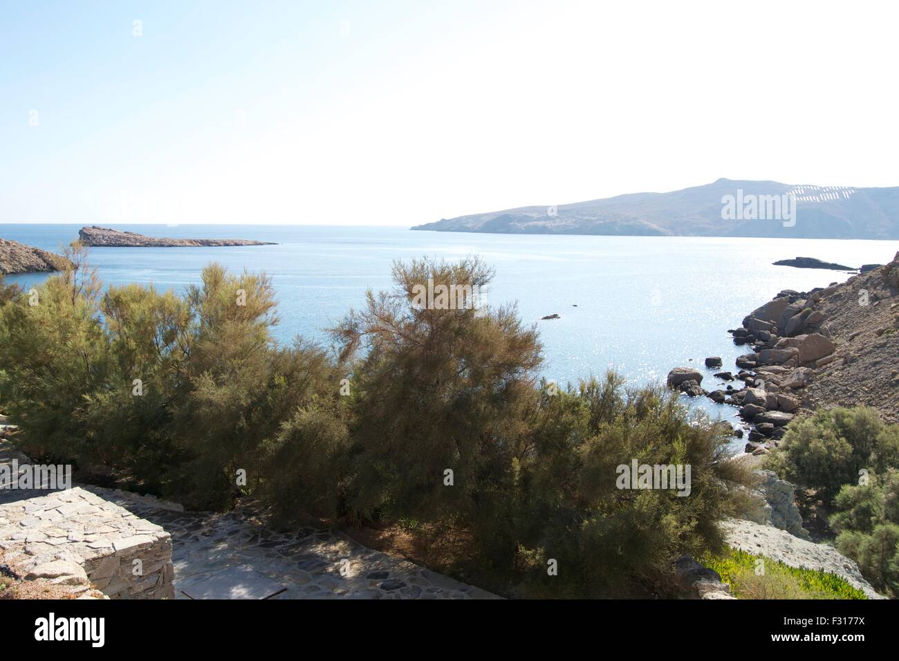 L'île de Mykonos Grèce plage eau de mer bleu clair Banque D'Images