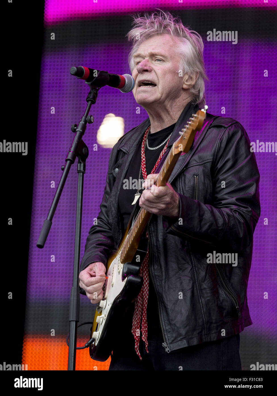 -Le Festival de rembobinage festival 80's à Scone Palace Musiciens : Dave Edmunds Où : Perth, Ecosse, Royaume-Uni Quand : 26 Juil 2015 Banque D'Images
