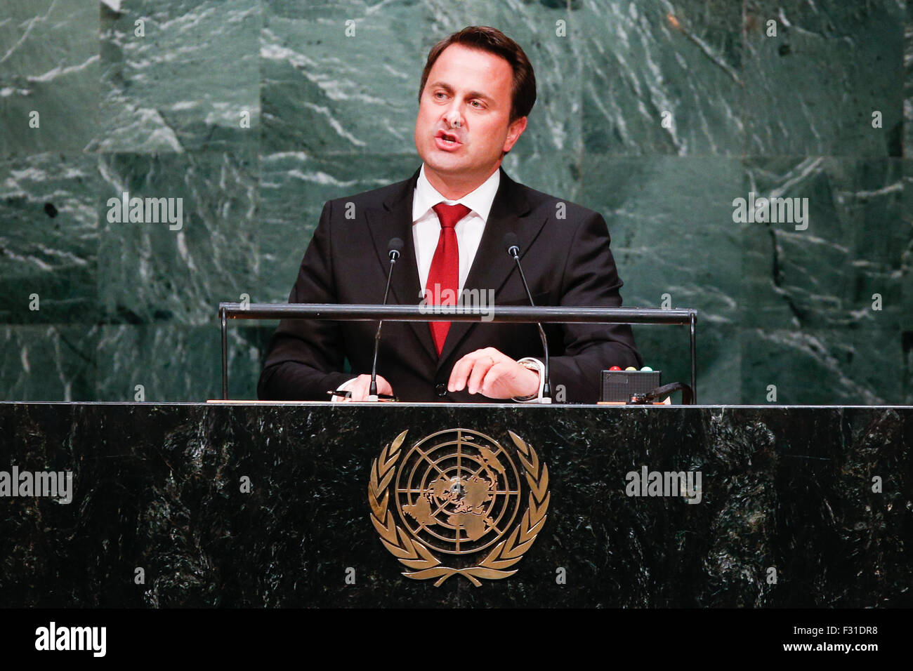 New York, USA. 27 Sep, 2015. Premier Ministre du Luxembourg Xavier Bettel parle lors de la Conférence sur le développement durable au siège des Nations Unies à New York le 27 septembre 2015. Credit : Muzi Li/Xinhua/Alamy Live News Banque D'Images