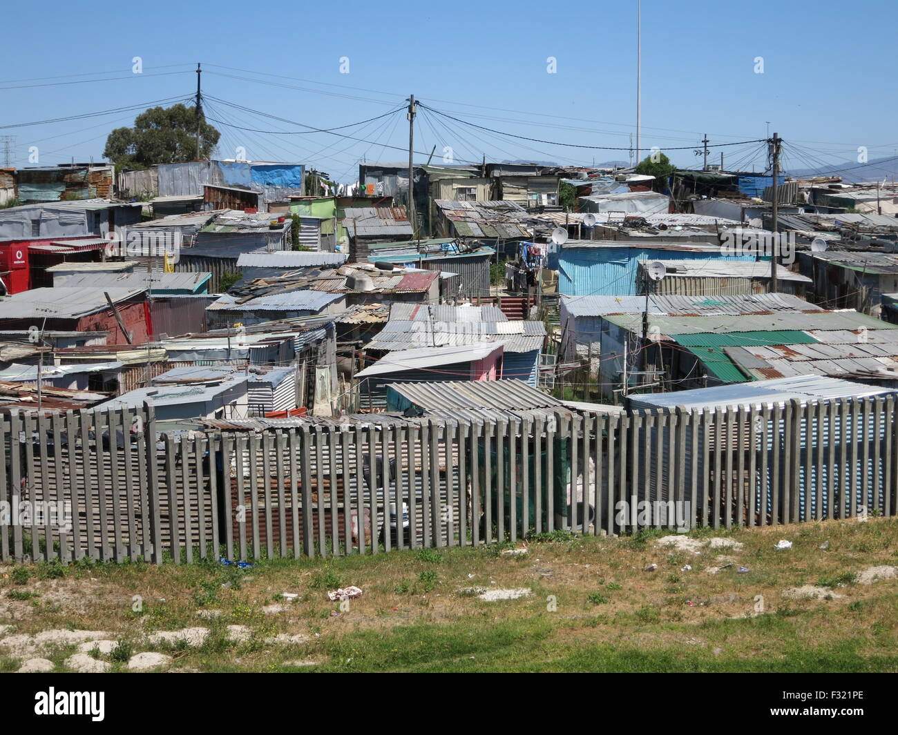 Cape Town, Afrique du Sud - 14 octobre 2013 - hottes en bidonville à Cape Town, Afrique du Sud Banque D'Images