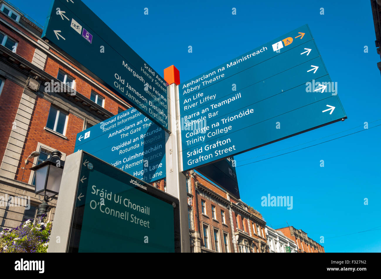 O'Connell Street en direction de Dublin, Irlande Banque D'Images