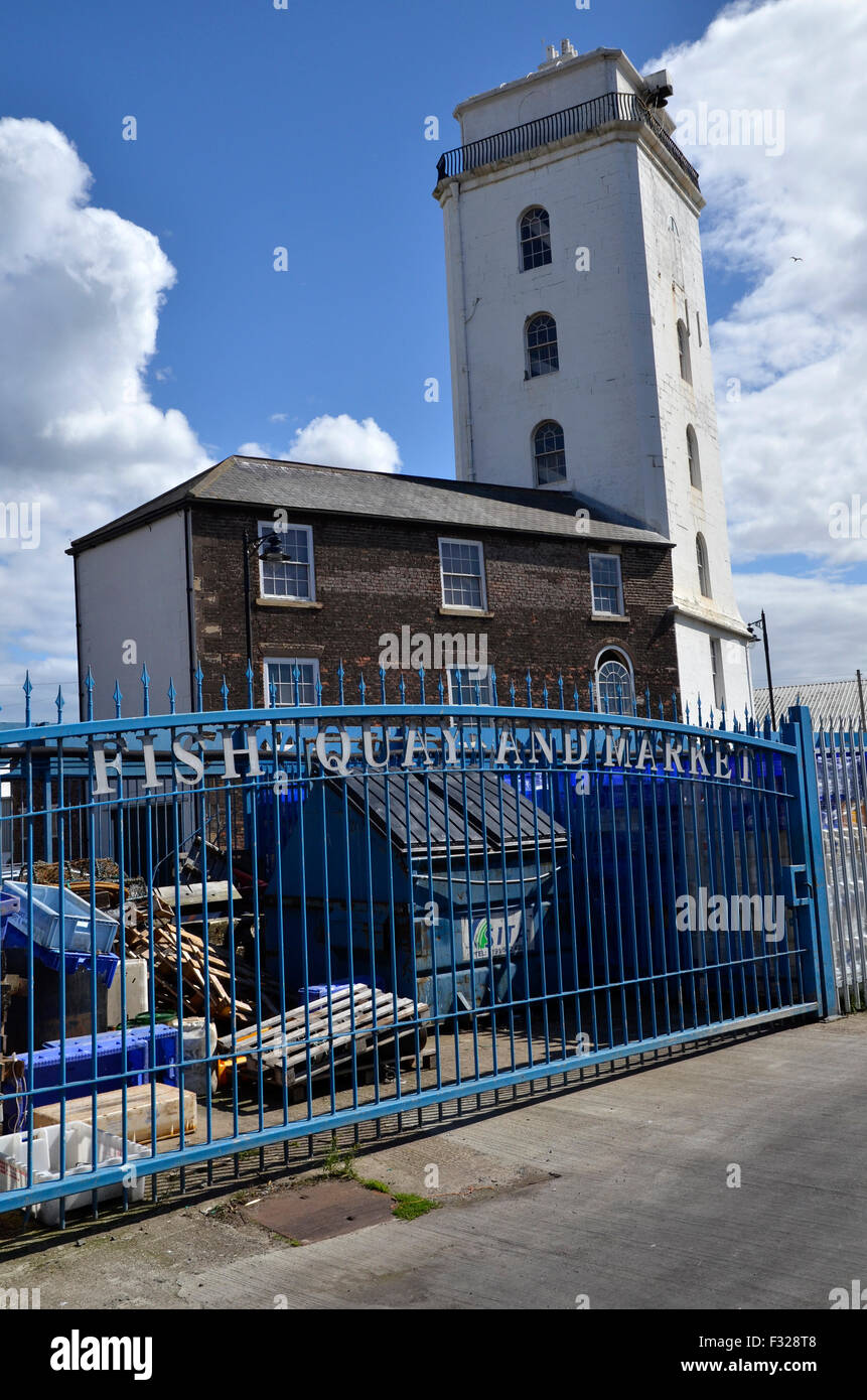 Les temps faibles phare de North Shields quai du poisson sur la rivière Tyne Banque D'Images