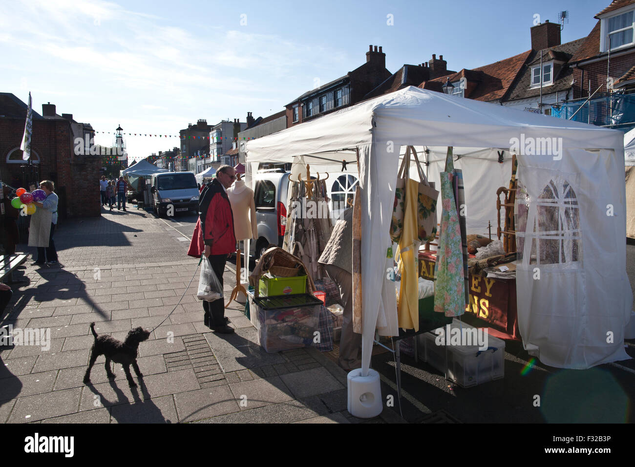 Marché de la ville de Lymington, Hampshire, Angleterre, Royaume-Uni Banque D'Images