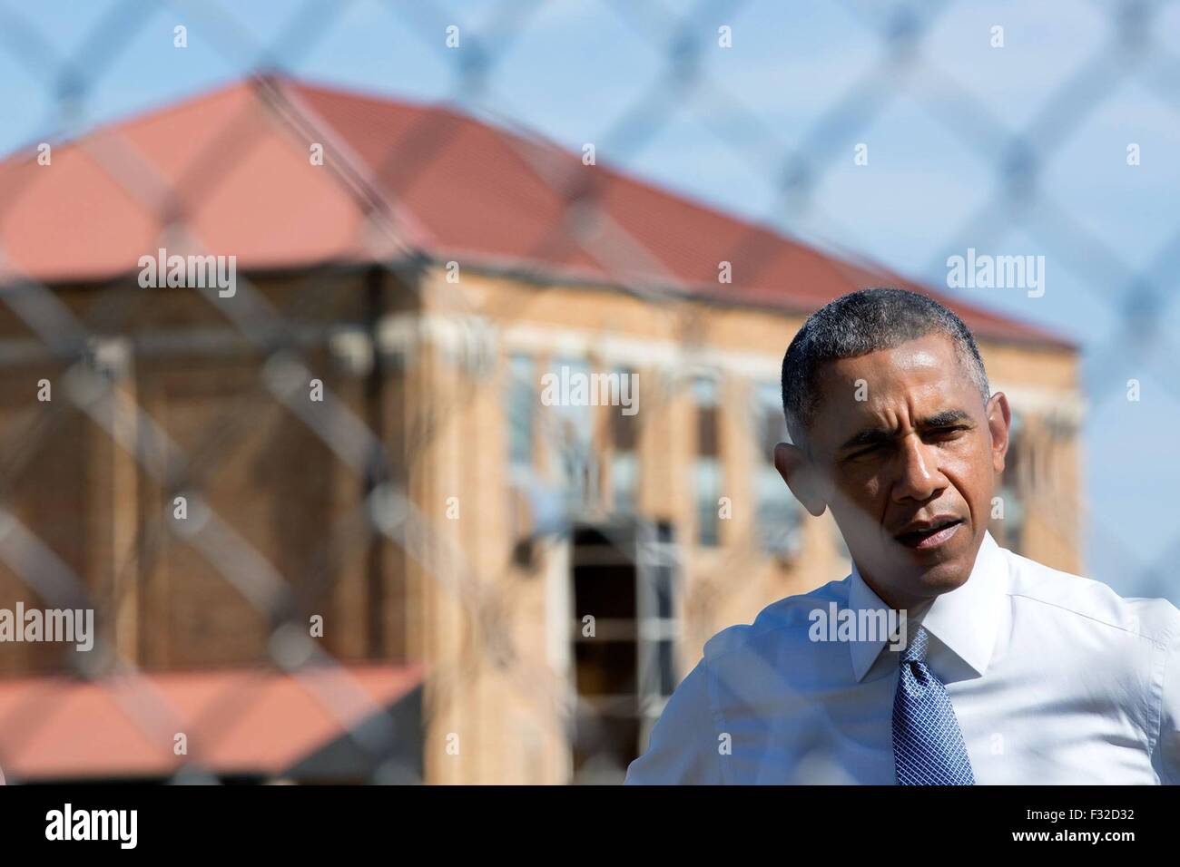 Le président des États-Unis, Barack Obama, visites El Reno établissement correctionnel fédéral pour une visite guidée et de parler avec les détenus le 16 juillet 2015 à El Reno, Oklahoma. Le voyage d'Obama était la première visite d'un président de séance d'une prison fédérale. Banque D'Images