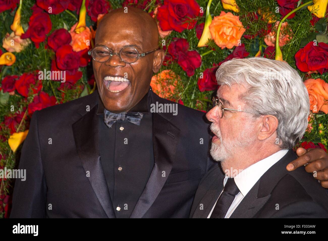 New York, NY, USA. 28 Sep, 2015. Samuel L. Jackson, George Lucas aux arrivées pour American Theatre Wing 2015 Gala annuel, l'hôtel Plaza, New York, NY Le 28 septembre 2015. Crédit : Steven Ferdman/Everett Collection/Alamy Live News Banque D'Images