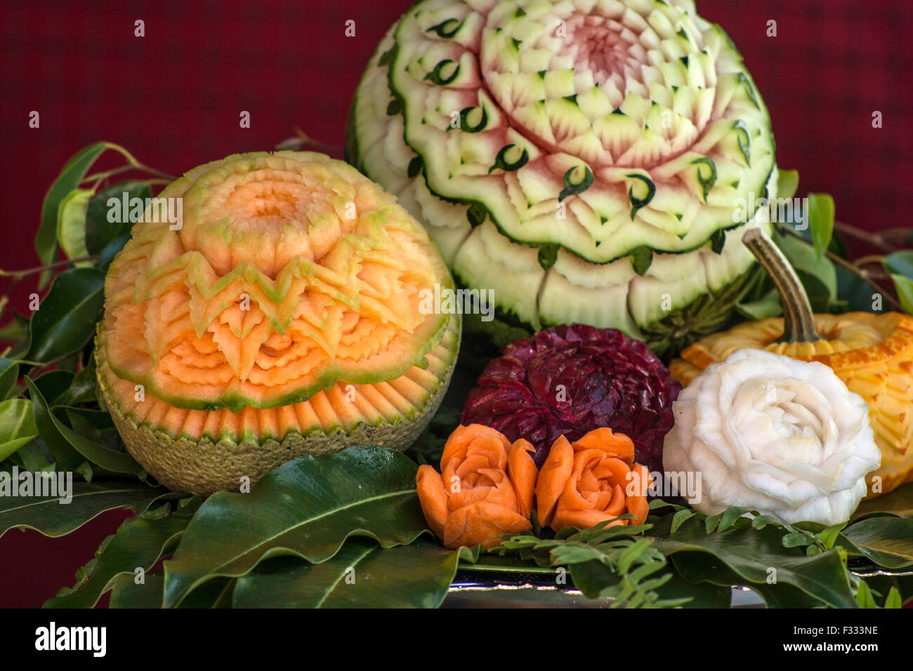 Exemples de sculpture sur fruits thaïlandais traditionnels. Banque D'Images