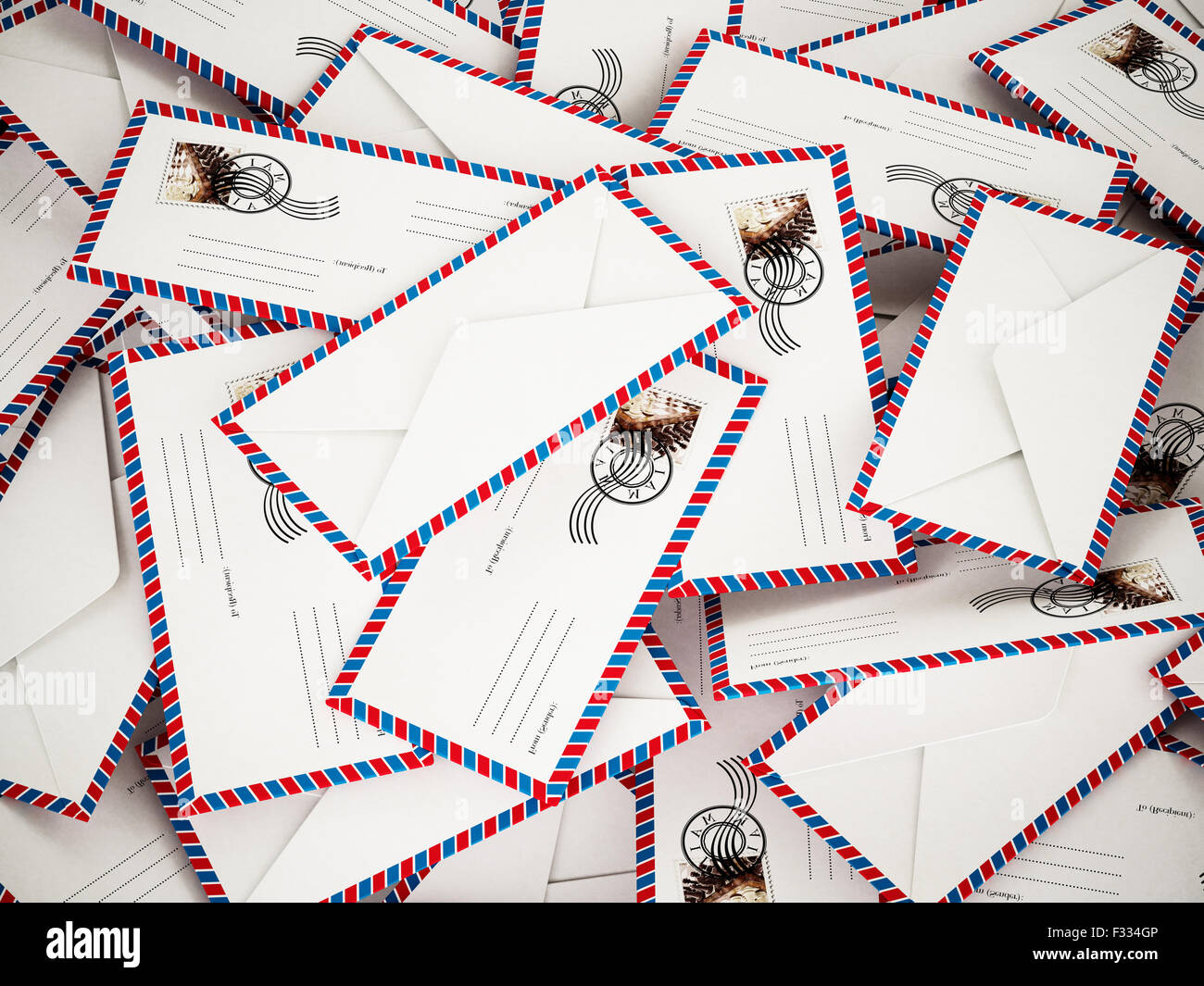 Pile d'enveloppes. Ma propre image utilisée comme tampon. Banque D'Images
