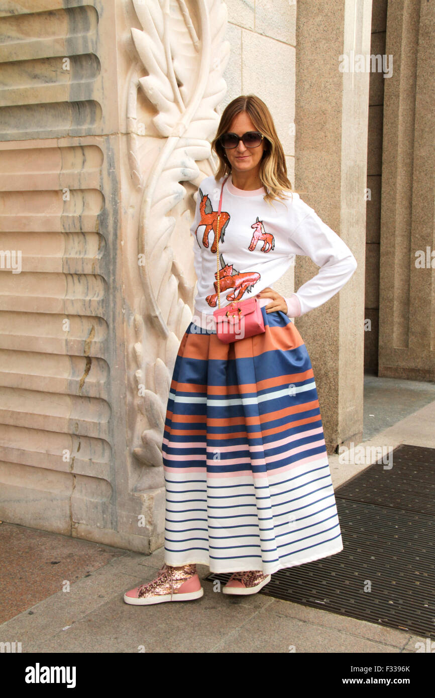 Blogger Nicole Fouque posant dehors de l'au jour le jour défilé lors de la Fashion Week de Milan - 27 Sept 2015 - Photo : Manhattan piste/Paolo Diletto ***pour un usage éditorial uniquement*** **Utilisation éditoriale seulement** Frais minimum 50,- EUR/Mindesthonorar 50,- EUR/photo alliance Banque D'Images