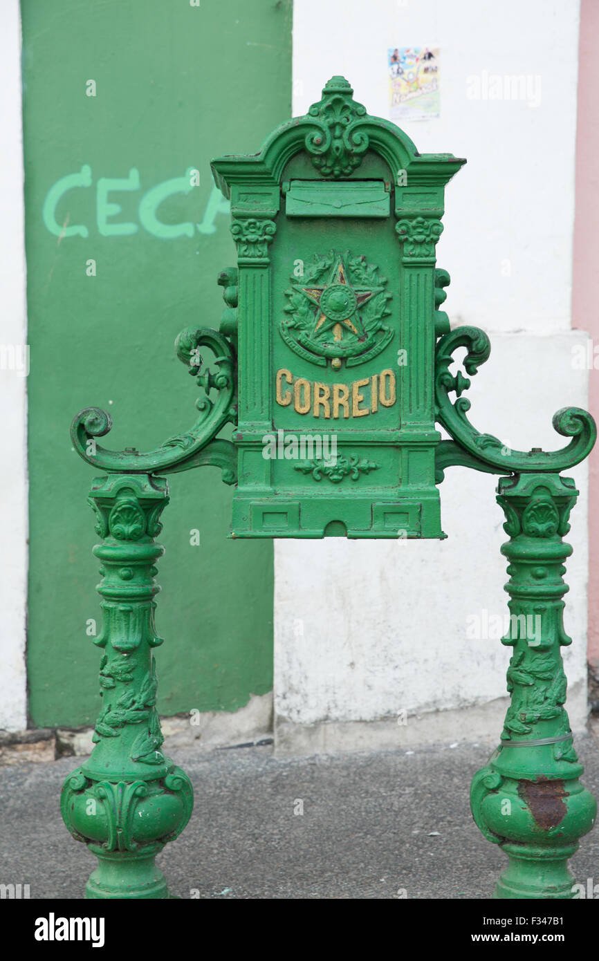 Post box, la vieille ville, Salvador, Brésil Banque D'Images