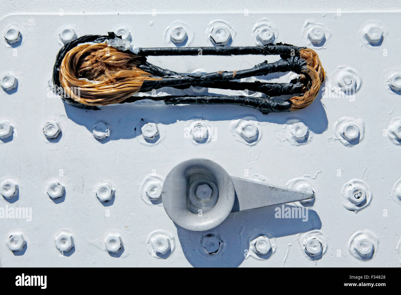 Un gréement textile partie utilisée par l'exercice de pression à bord de  l'hydroptère, Long Beach, Los Angeles, États-Unis d'Amérique Photo Stock -  Alamy