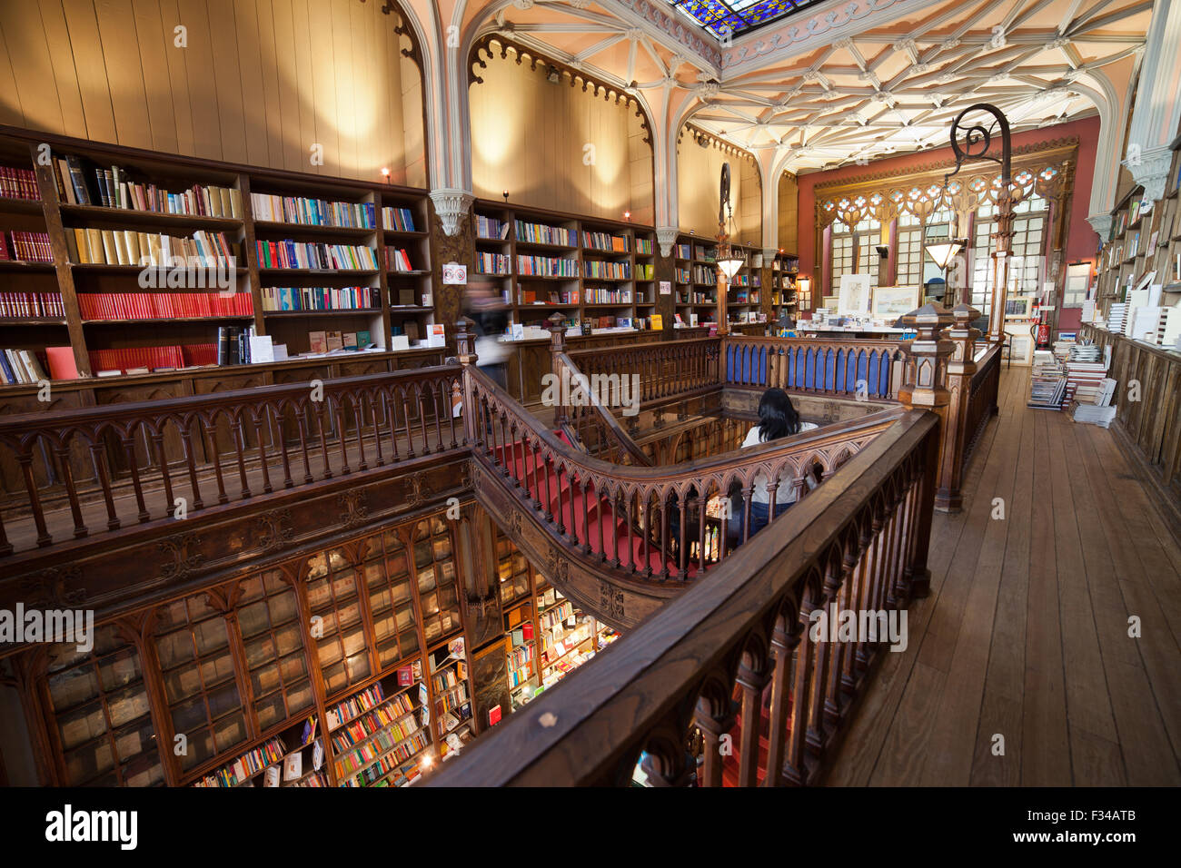 La Librairie Lello & Irmao intérieur à Porto, Portugal Banque D'Images