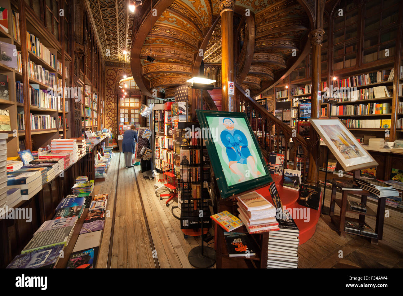 La Librairie Lello & Irmao intérieur à Porto, Portugal Banque D'Images